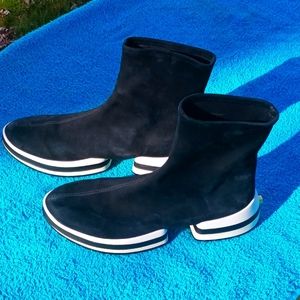 STUART WEITZMAN SW612 SOCK BOOTIE Black Suede Size 11.5